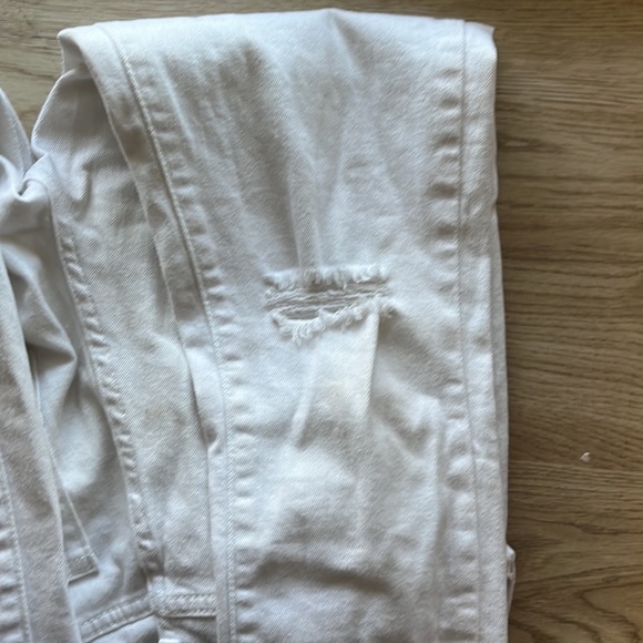 White ripped jeans! - Picture 3 of 5